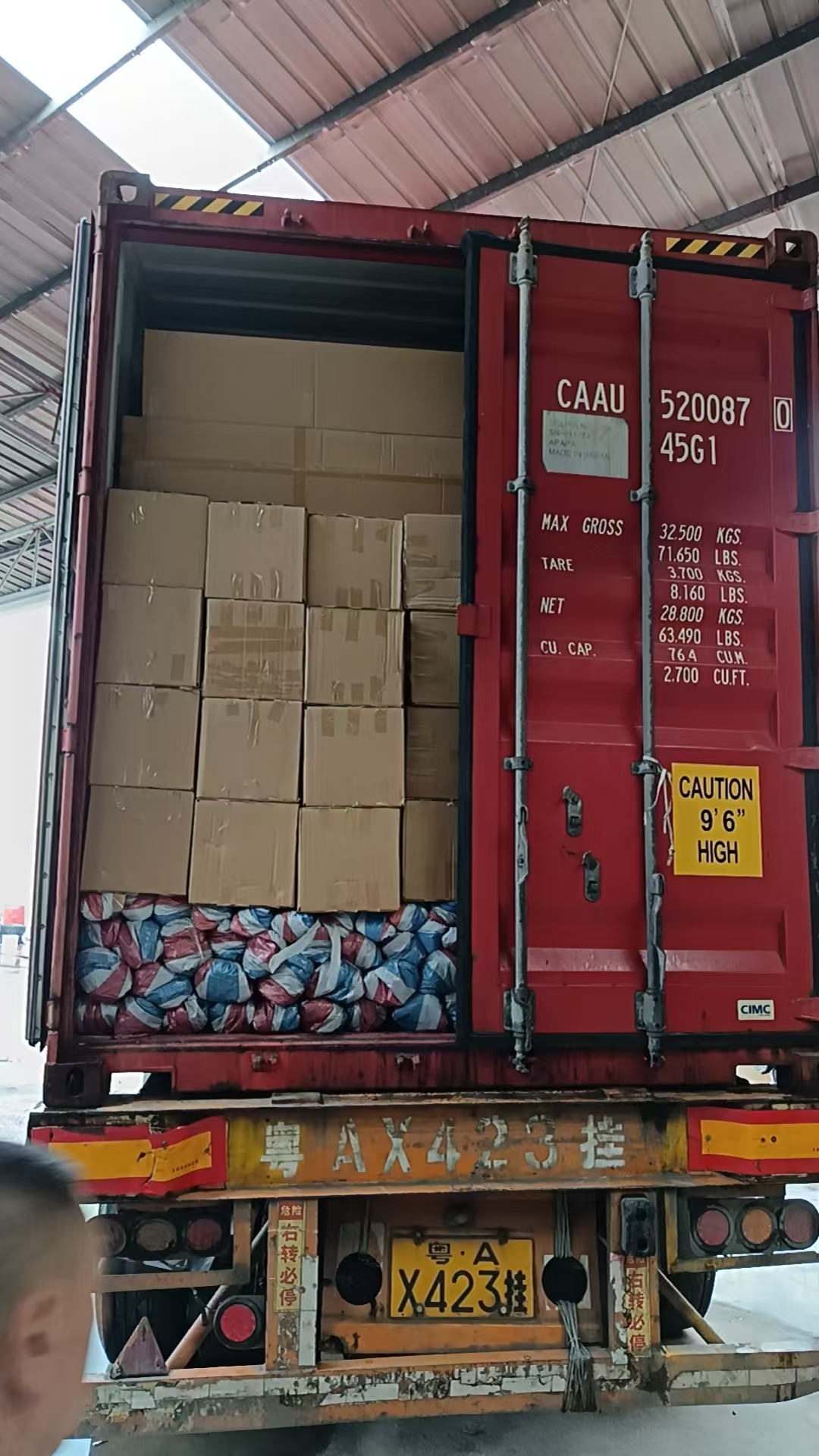 Export  A 40 Foot Container Acrylic Tubes 